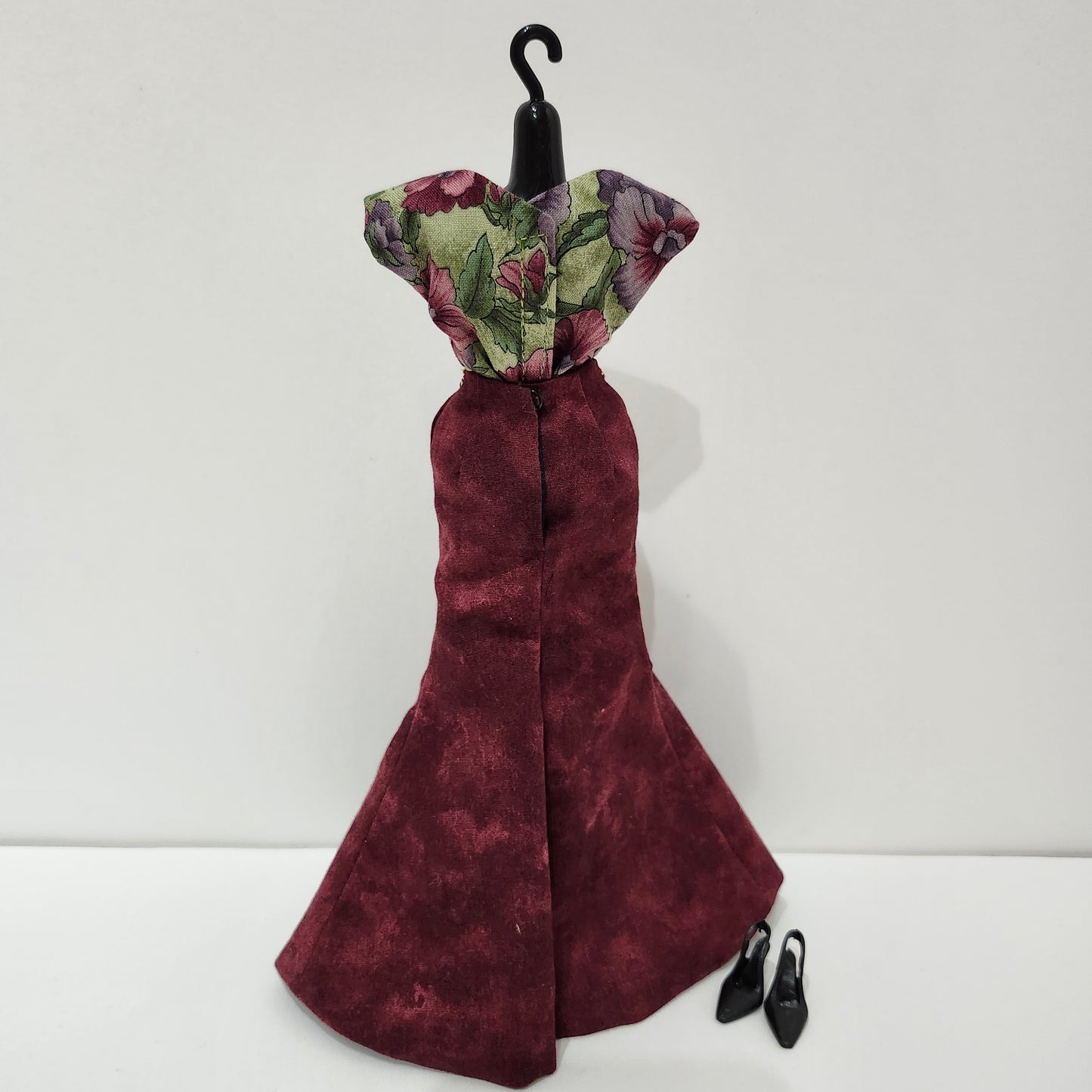 Pansies Blouse and Skirt Formal Set for 11 1/2" female fashion dolls