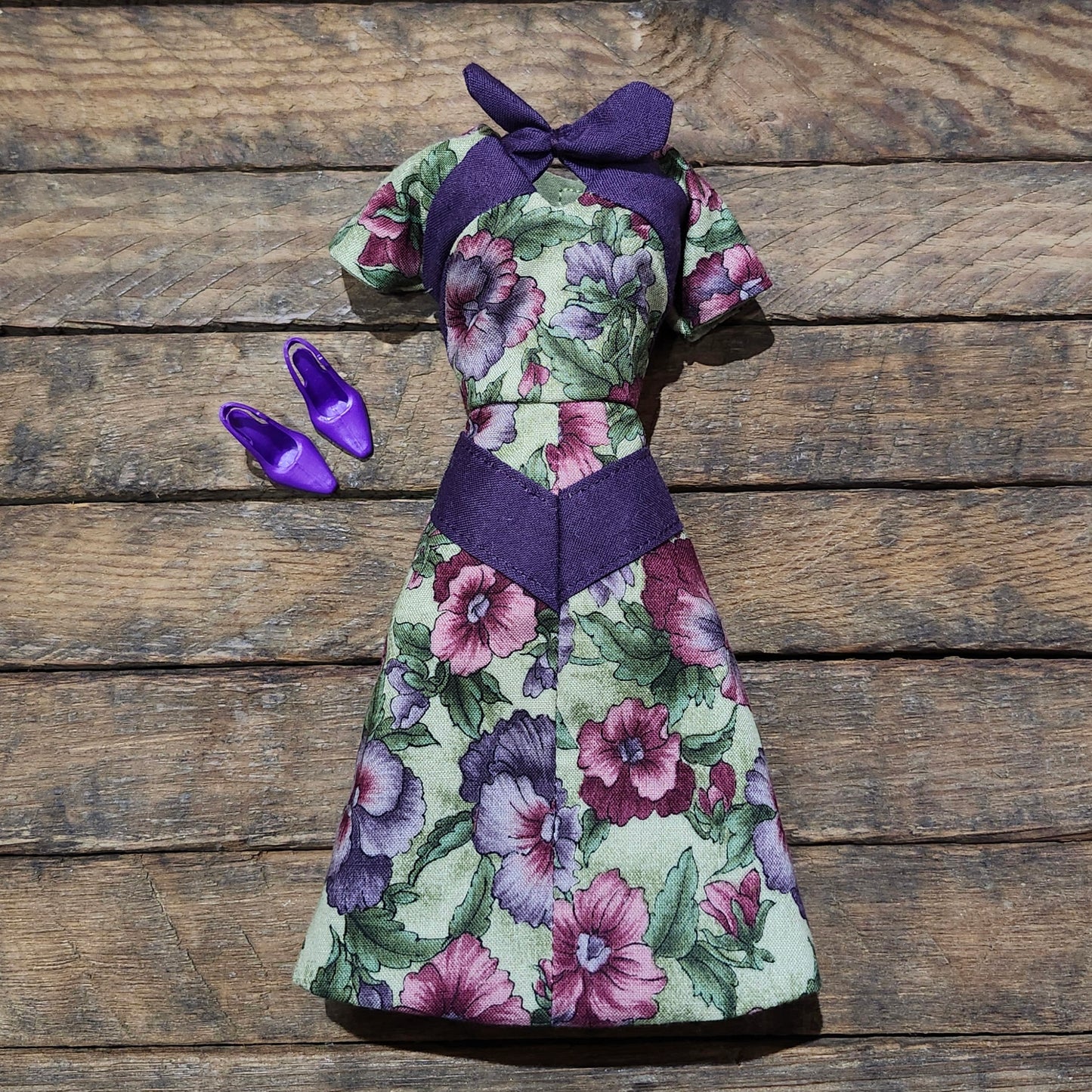 Pansies V Front Dress for 11 1/2" female fashion dolls