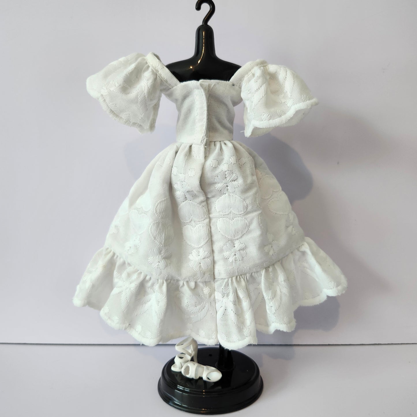 White Hearts and Bows Ruffled Dress for 11 1/2" fashion dolls