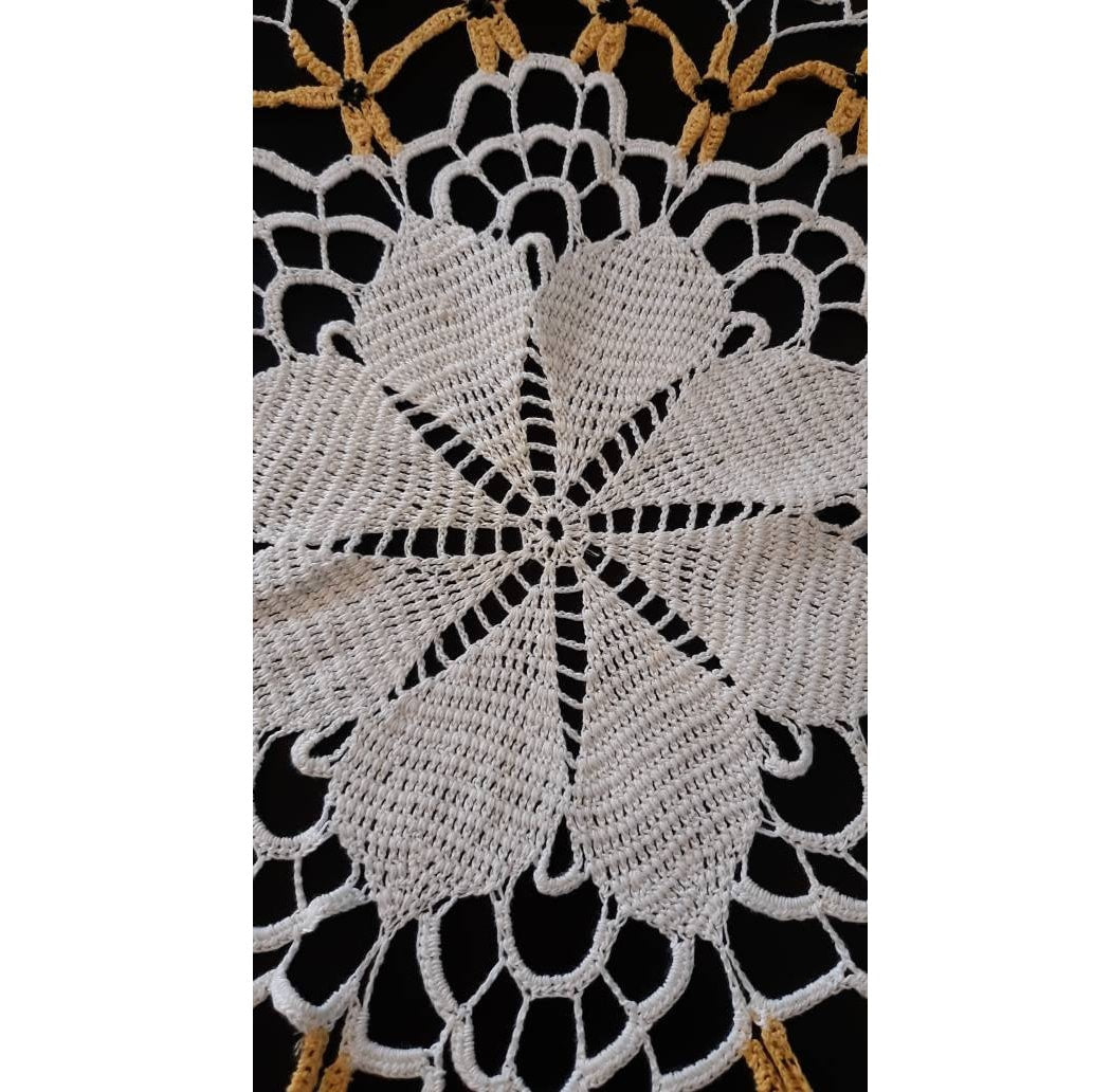 Large Vintage Round (18") Black Eyed Susan Doily