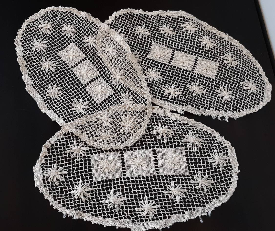Vintage Oval Ecru Doilies, Set of 3