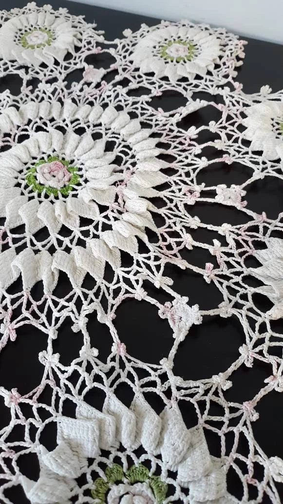 Vintage Round (25 ") White with Light Pink Flowers Doily