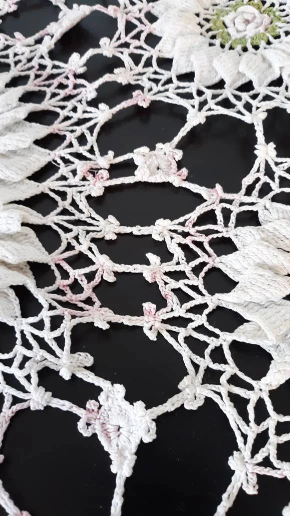 Vintage Round (25 ") White with Light Pink Flowers Doily