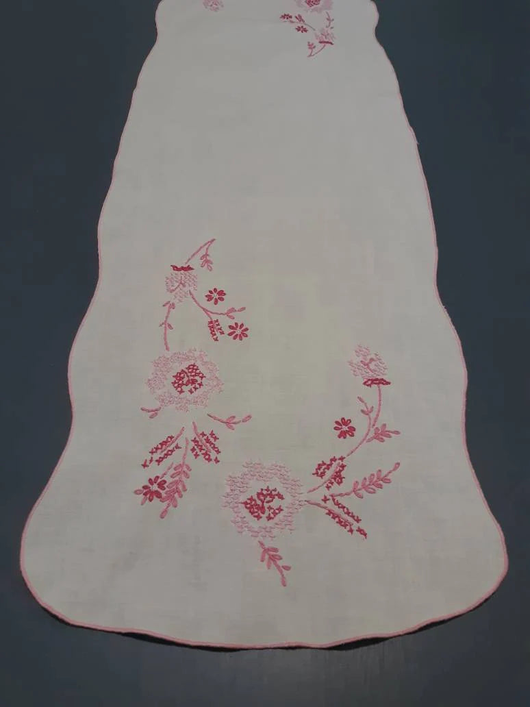 Pink Floral Embroidery Vintage Table Runner
