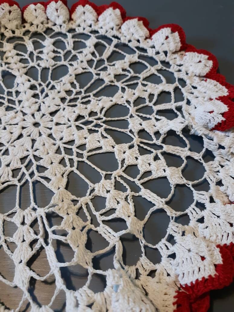 Vintage Round (14") White and Red Ruffled Doily