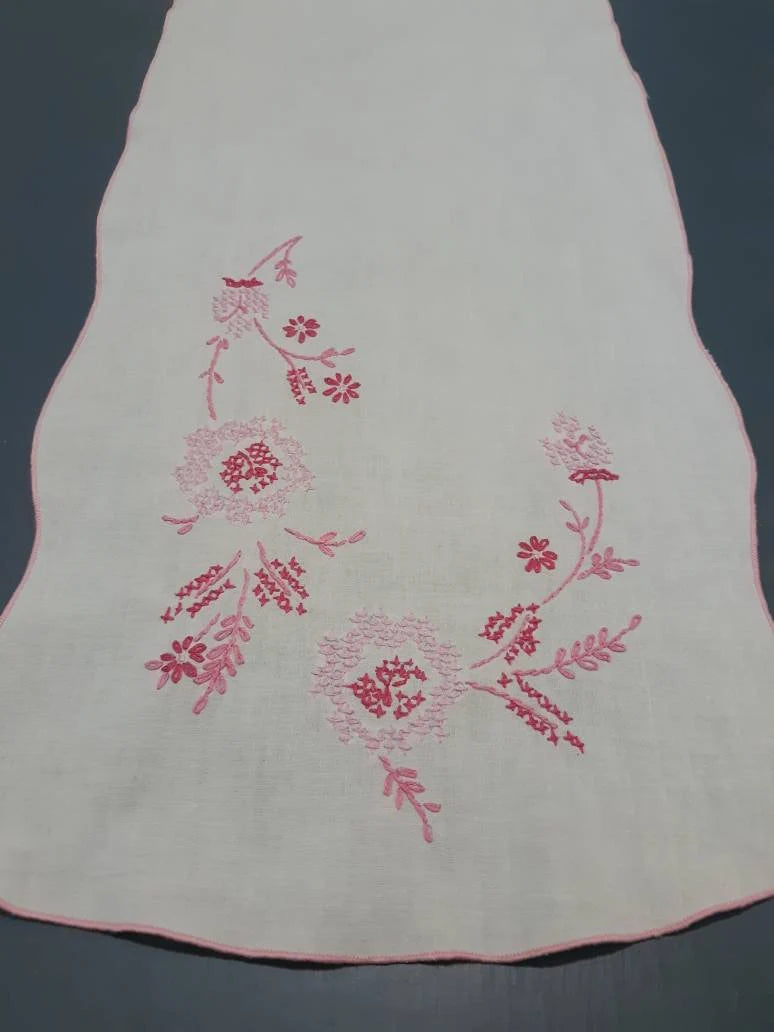Pink Floral Embroidery Vintage Table Runner