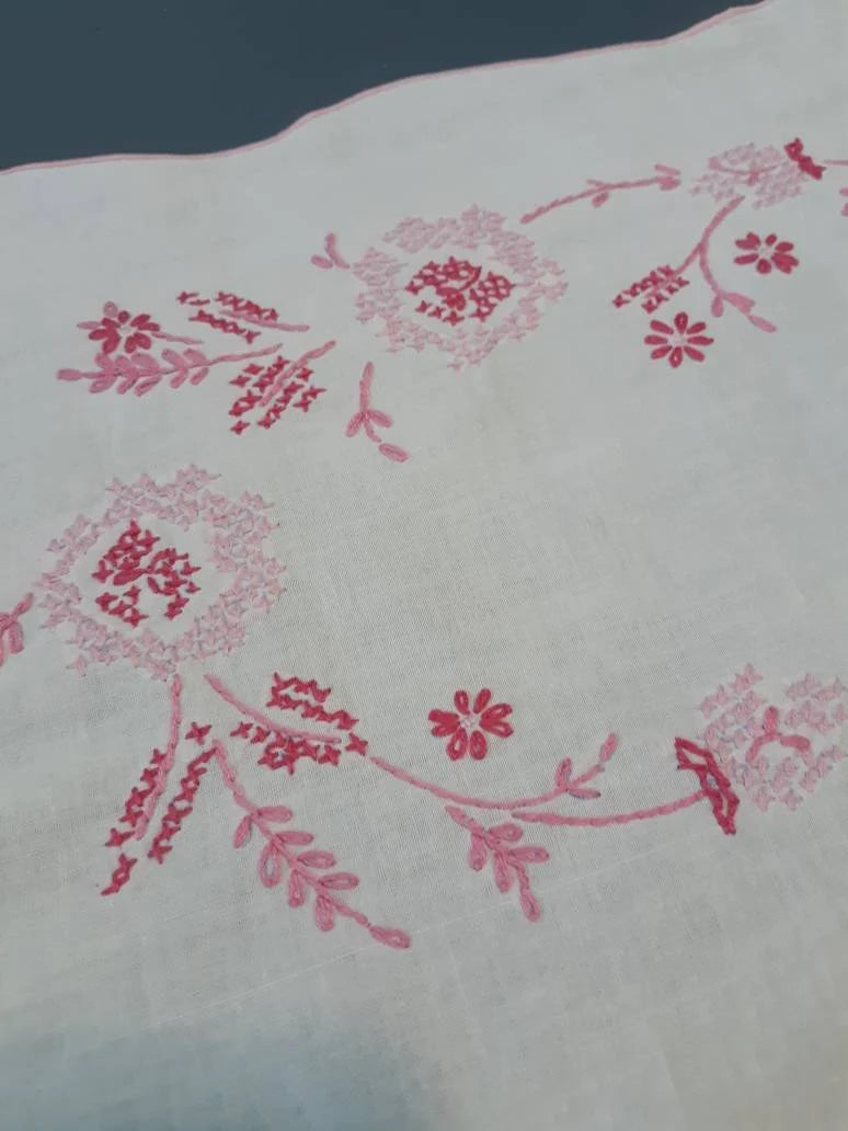 Pink Floral Embroidery Vintage Table Runner