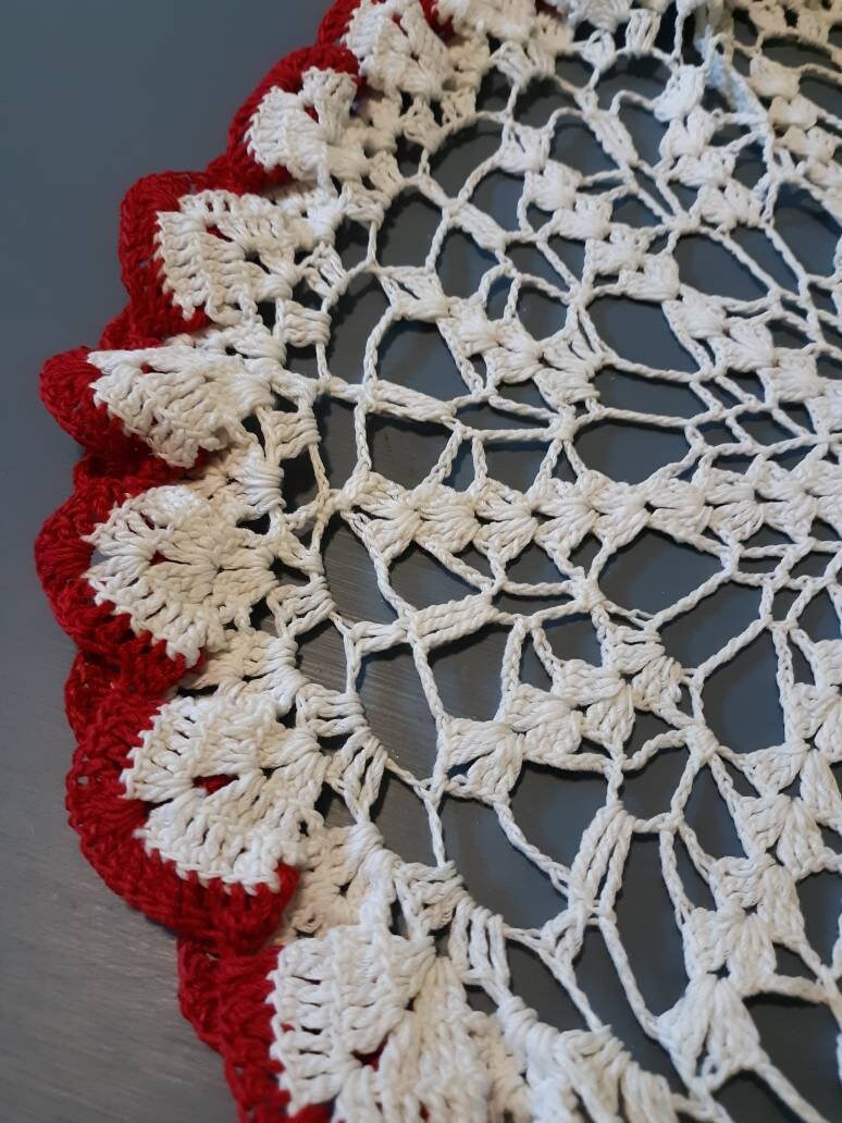 Vintage Round (14") White and Red Ruffled Doily