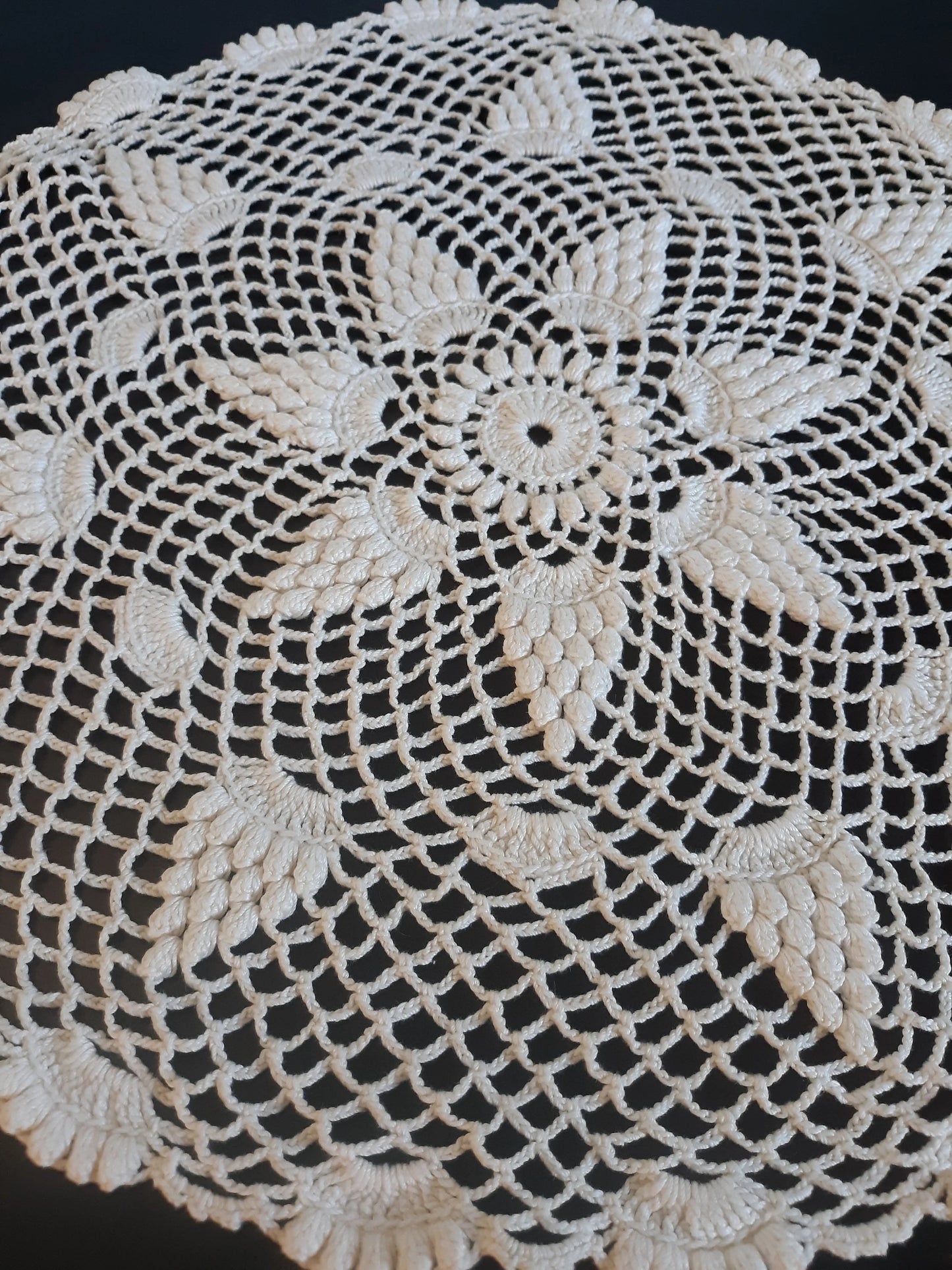 Vintage Round (15") White Cluster Stitch Doily