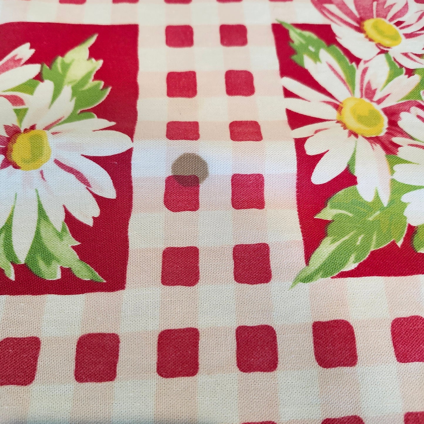 Daisies and Pink Squares Vintage Tablecloth