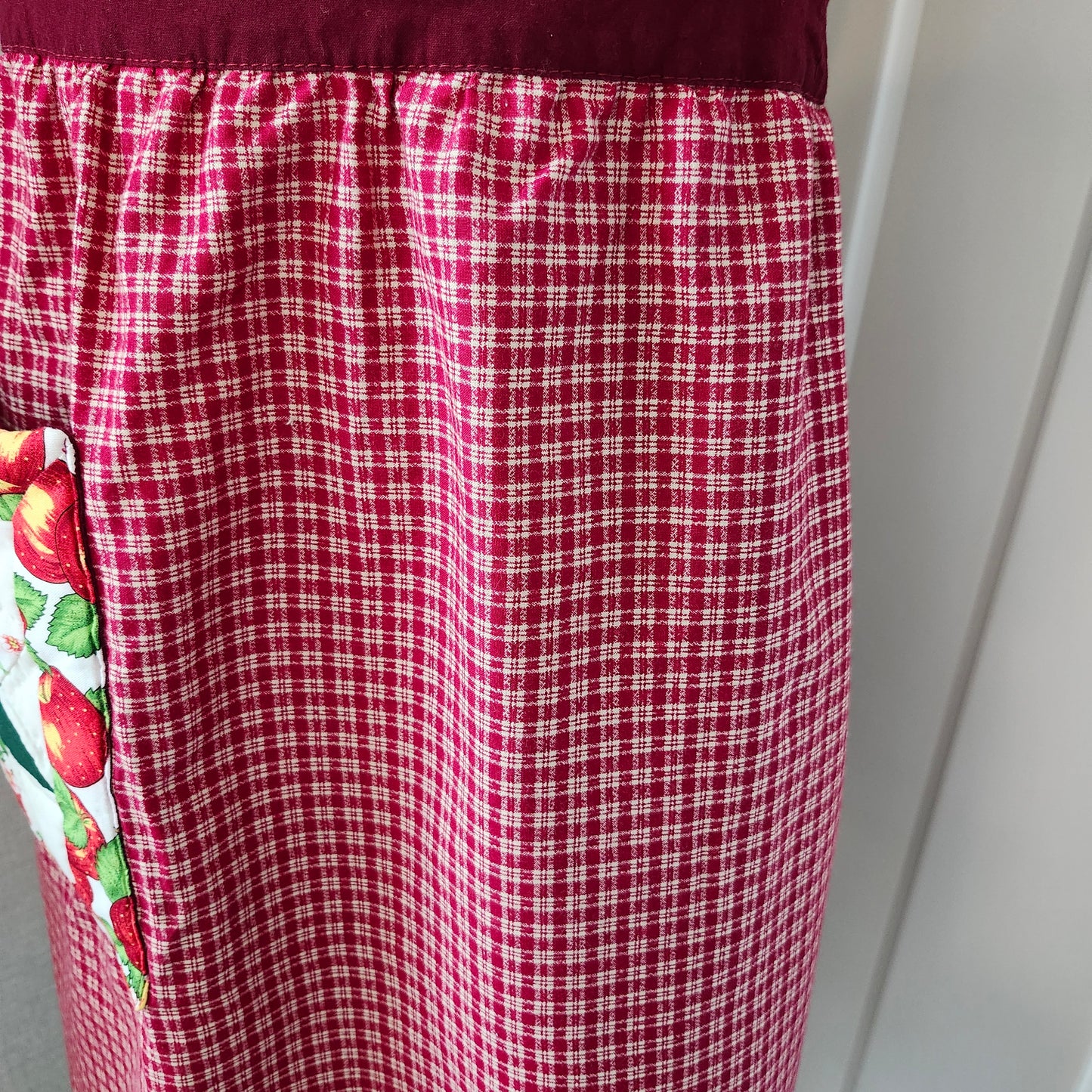Apple Print Quilted Bib Vintage Apron
