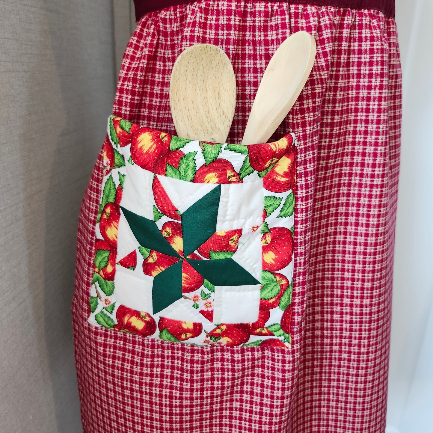Apple Print Quilted Bib Vintage Apron