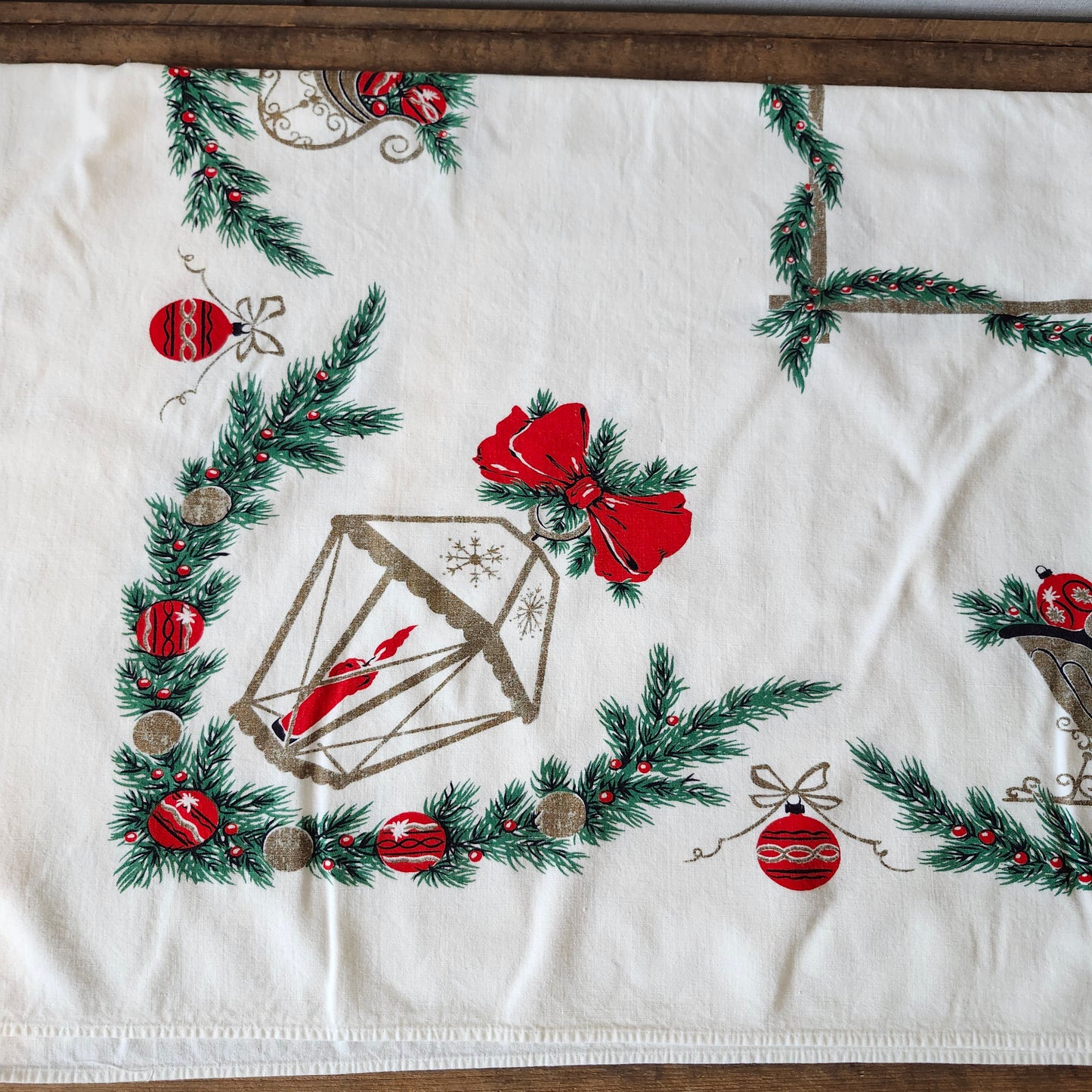 Lanterns and Sleighs Vintage Christmas Tablecloth