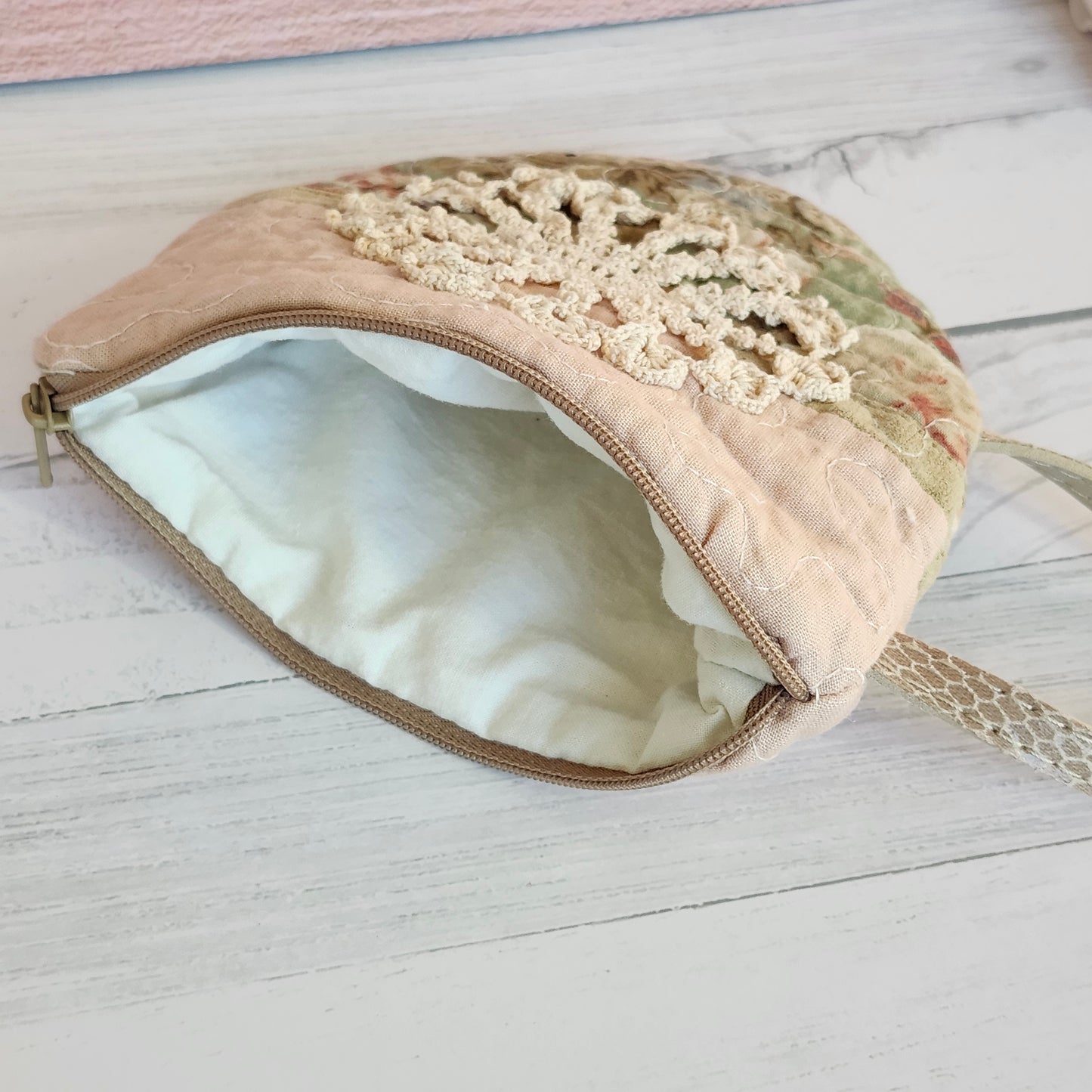 Flowers and Lace Quilted Teacup Pouch