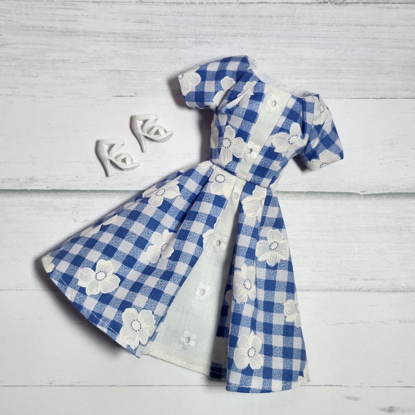 White Daisies and Blue Gingham Dress for 11 1/2" fashion dolls