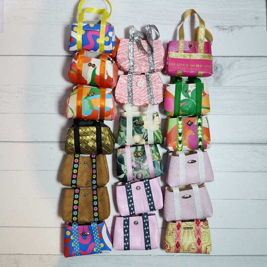 Weekend Tote or Duffle Bag for 1:6 fashion dolls