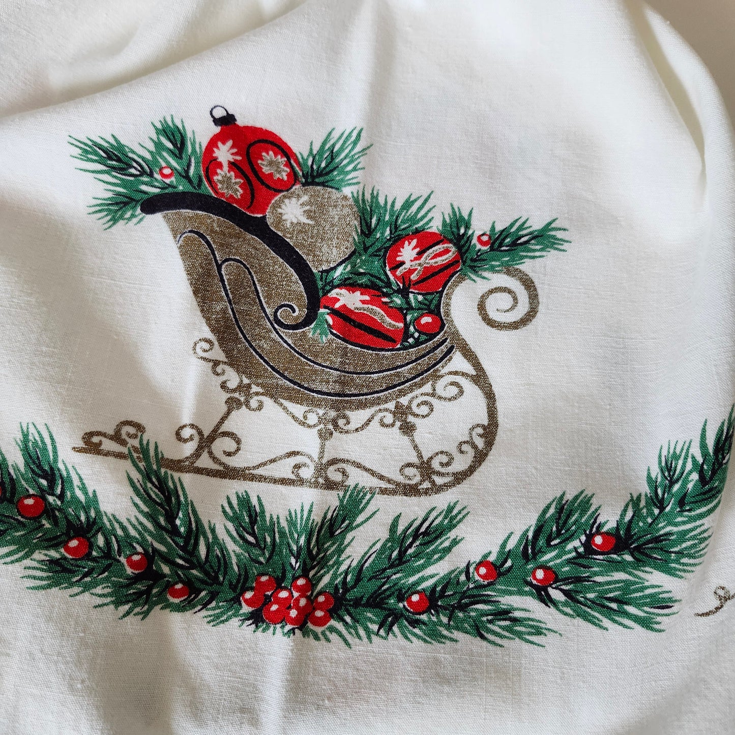 Lanterns and Sleighs Vintage Christmas Tablecloth