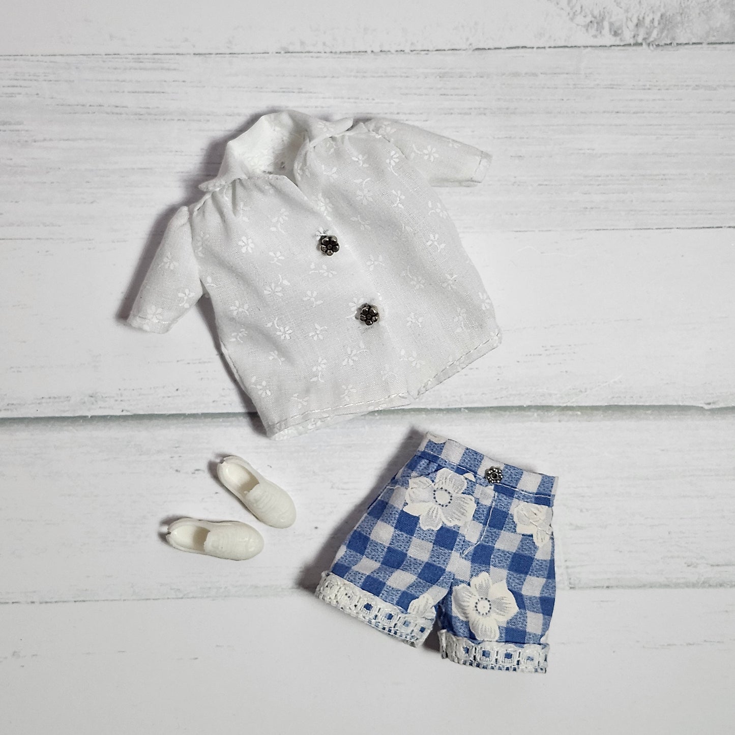Daisy Blue Gingham Shorts and Floral Blouse for 11 1/2" fashion dolls