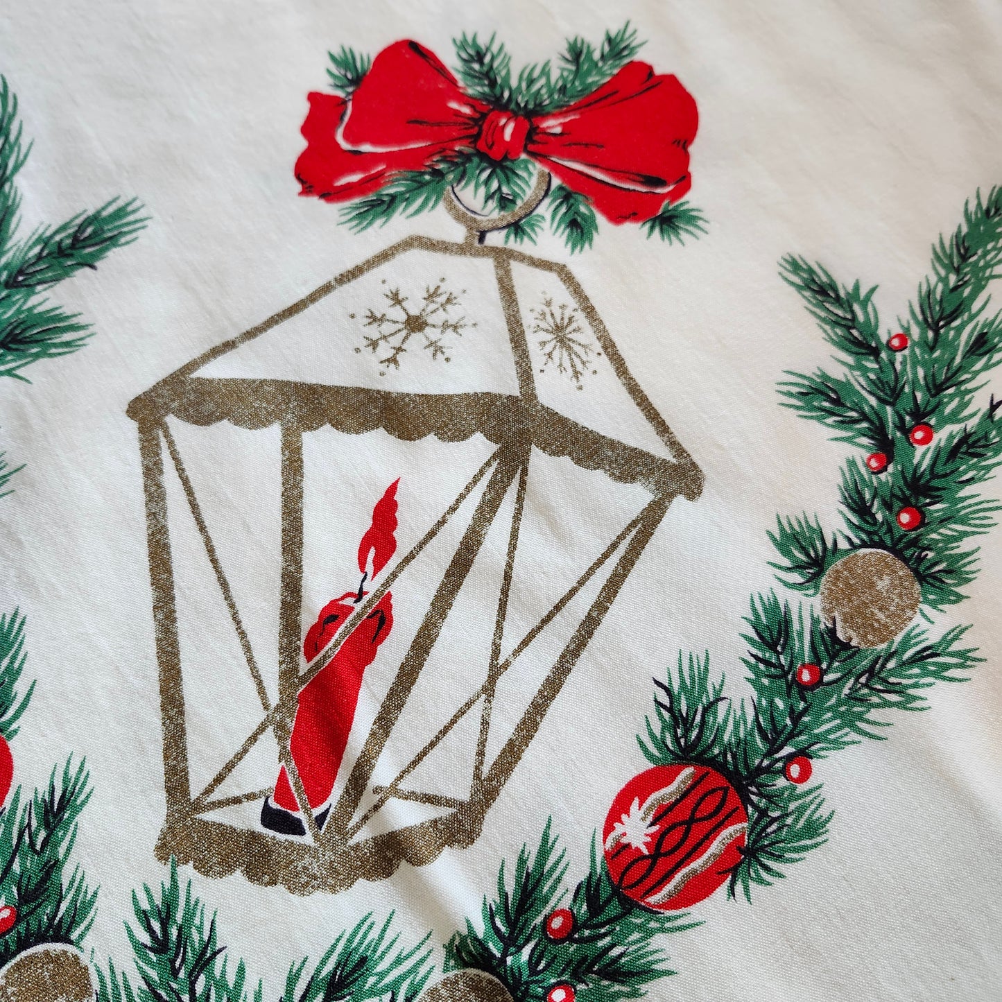 Lanterns and Sleighs Vintage Christmas Tablecloth
