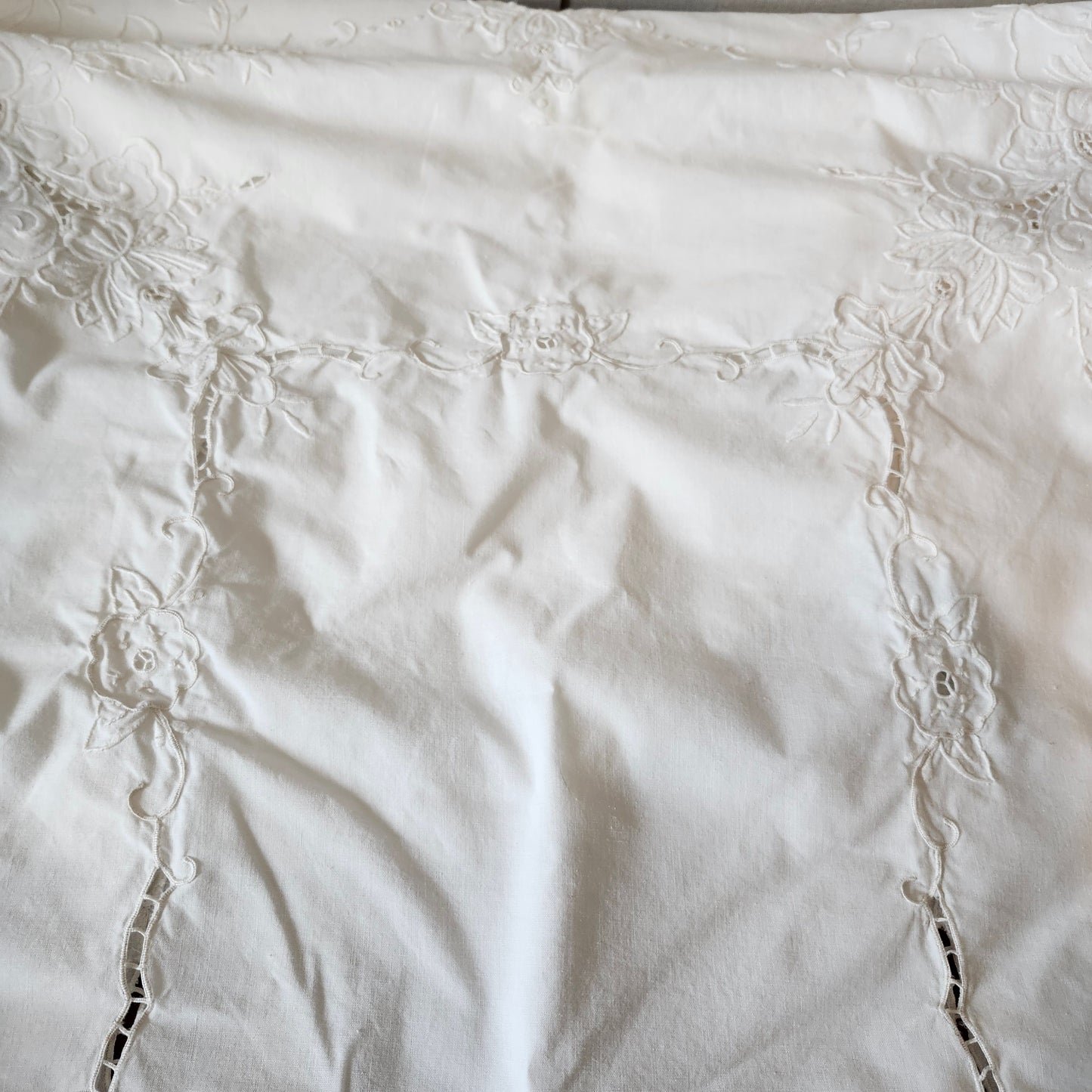 White Embroidered Floral Design Tablecloth