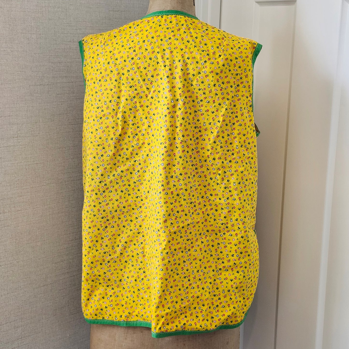 Yellow Floral Vintage Smock/Cobblers Apron