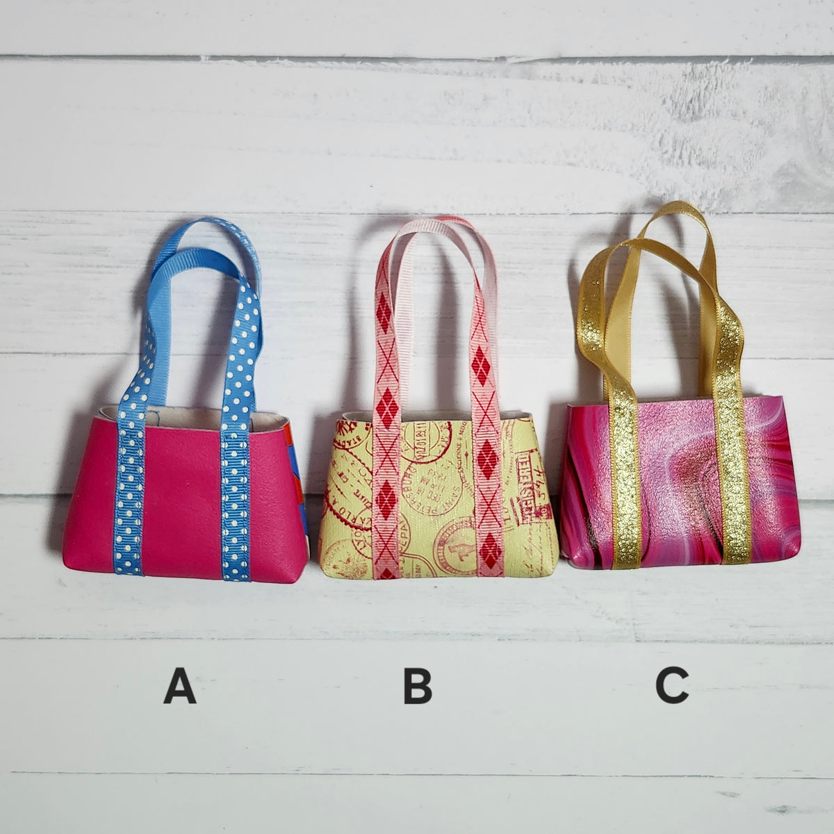 Weekend Tote or Duffle Bag for 1:6 fashion dolls