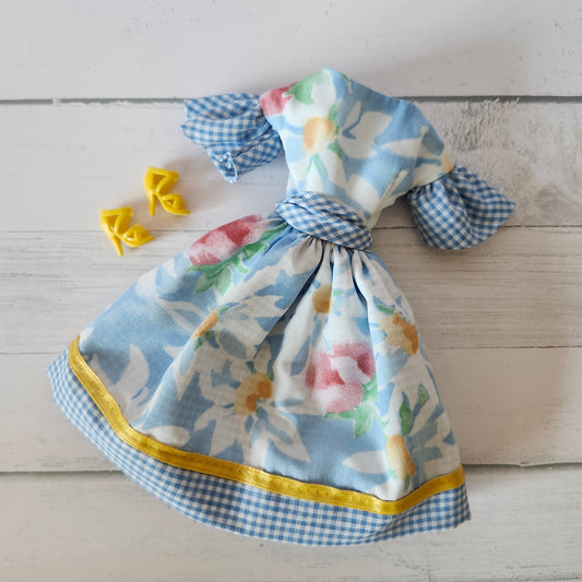 Daisies and Gingham Dress for 11 1/2" fashion dolls