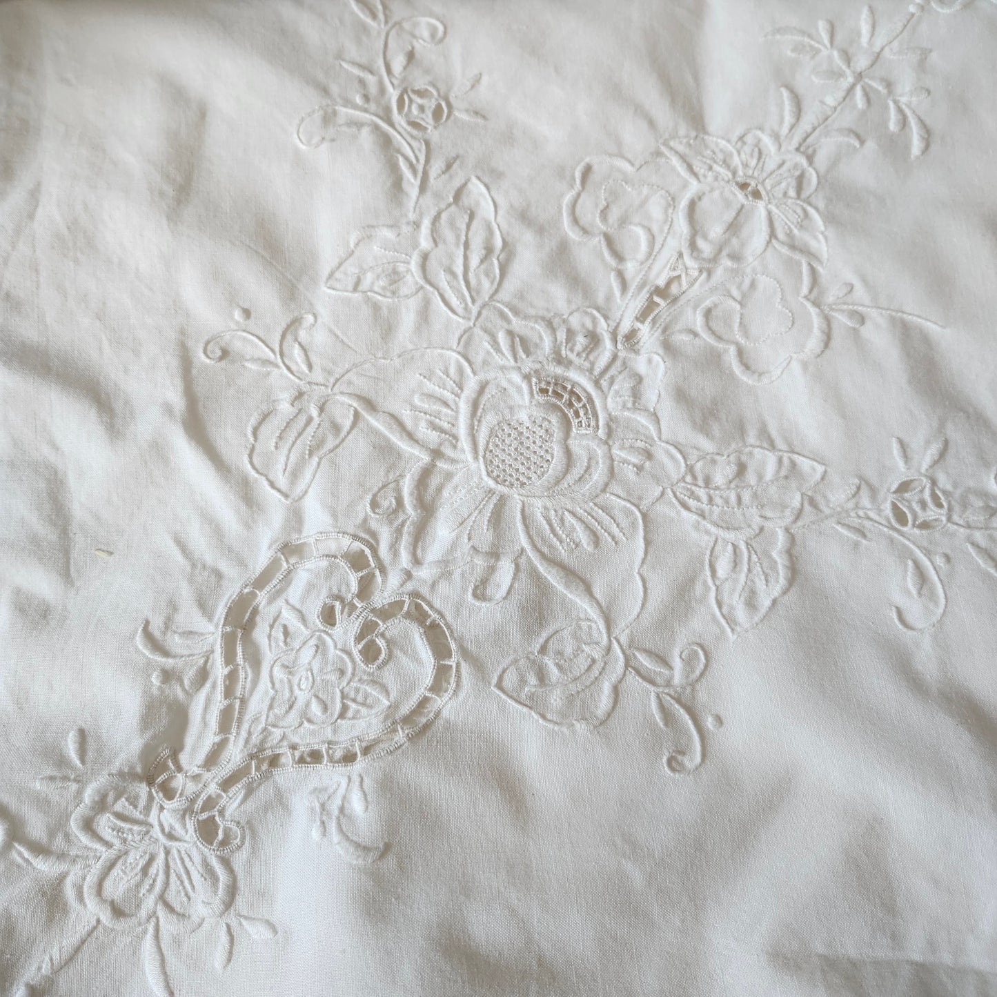 White Embroidered Floral Design Tablecloth